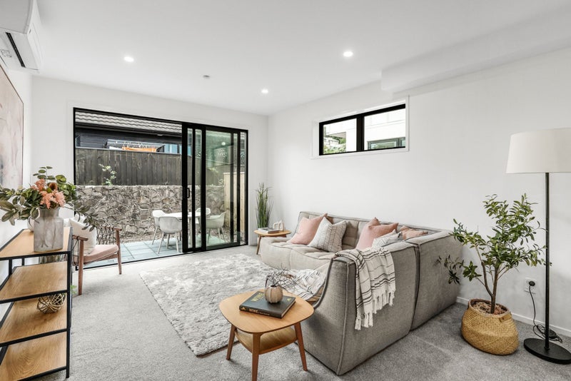 7/10 Pascoe Avenue, Paremata, Porirua - Carousel 1