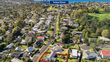 48 Alexander Avenue, Torbay, Auckland - Carousel 1