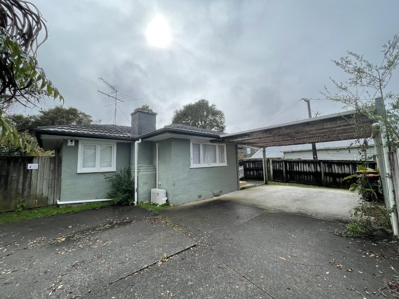 37 Miro Street, New Lynn, Auckland - Carousel 1