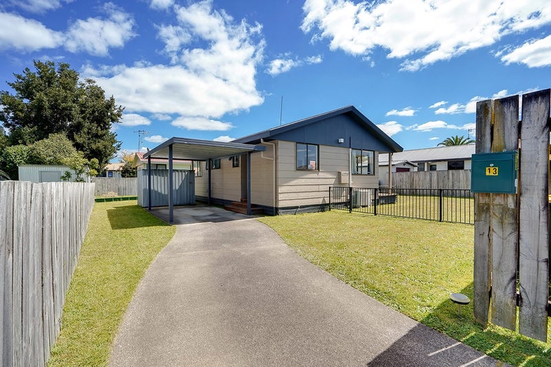 13 Gillett Lane, Enderley, Hamilton - Carousel 1