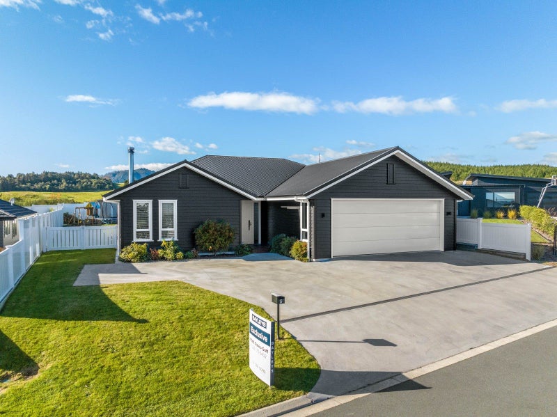 5 Korokia Way, Richmond Heights, Taupo - Carousel 1