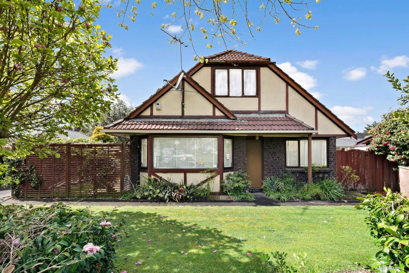 1/18 Kindergarten Drive, Conifer Grove, Takanini - Carousel 1