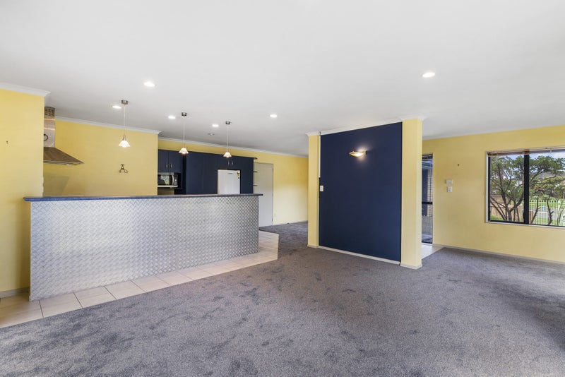 22 Peninsula Road, Mangere, Auckland - Carousel 2