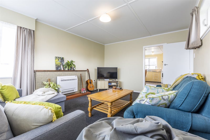 75 Kettle Avenue, Awapuni, Palmerston North - Carousel 2