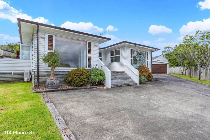 114 Moore Street, Howick, Auckland - Carousel 1