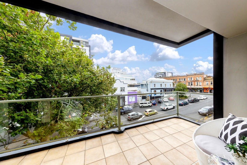 2D/8 Howe Street, Freemans Bay, Auckland - Carousel 1