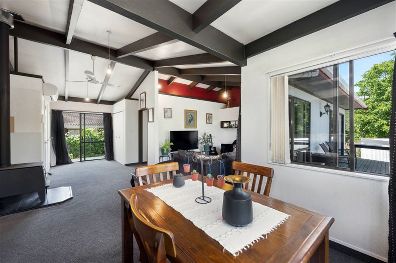 15 Kempton Place, Richmond Heights, Taupo - Carousel 2