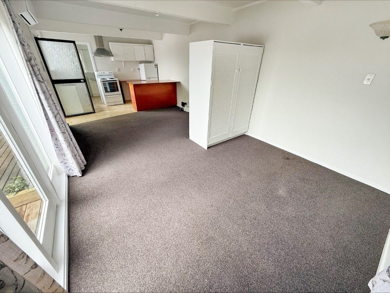 10 Queens Drive, Kilbirnie, Wellington - Carousel 3