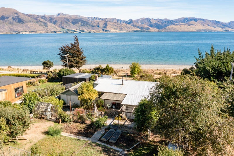 18 Denniston Road, Wanaka - Carousel 2