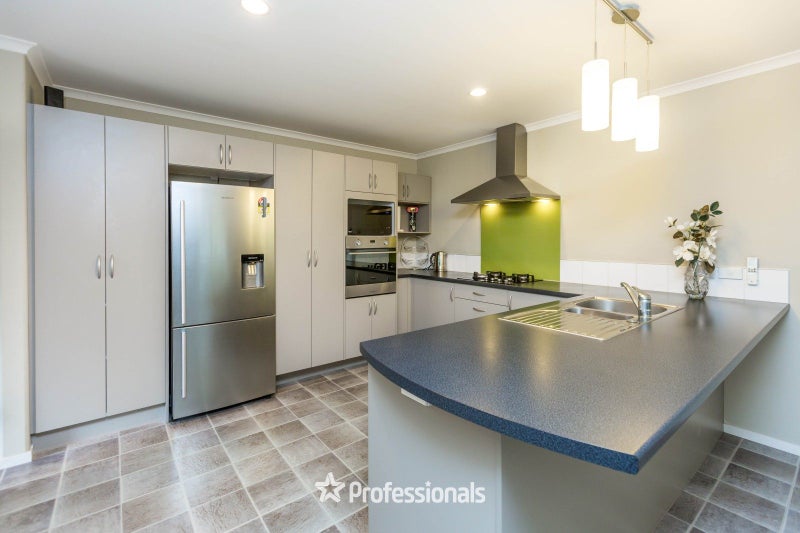 30 Hildreth Street, Trentham, Upper Hutt - Carousel 2