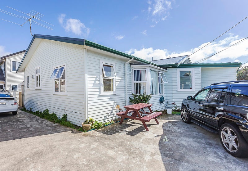 33A Torridon Road, Miramar, Wellington - Carousel 16