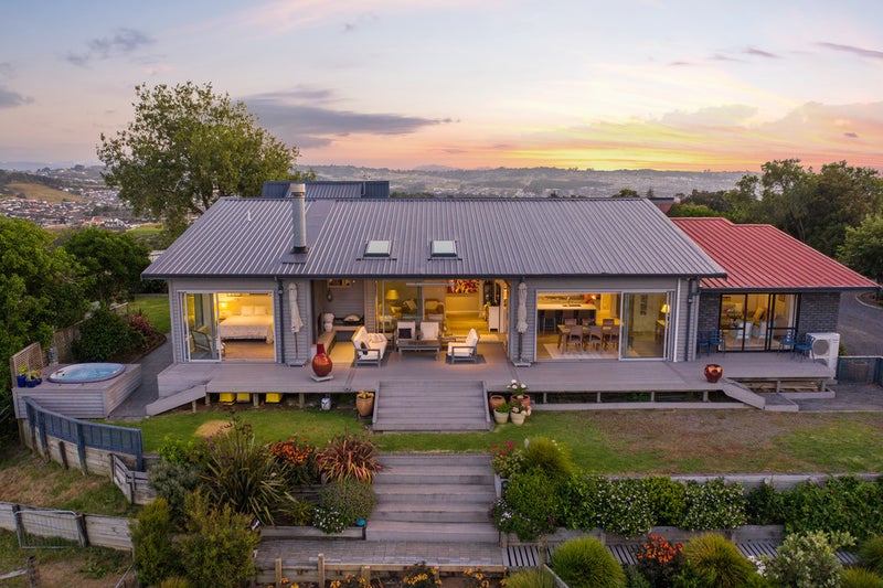 22 Caldwells Road, East Tamaki Heights, Auckland - Carousel 1