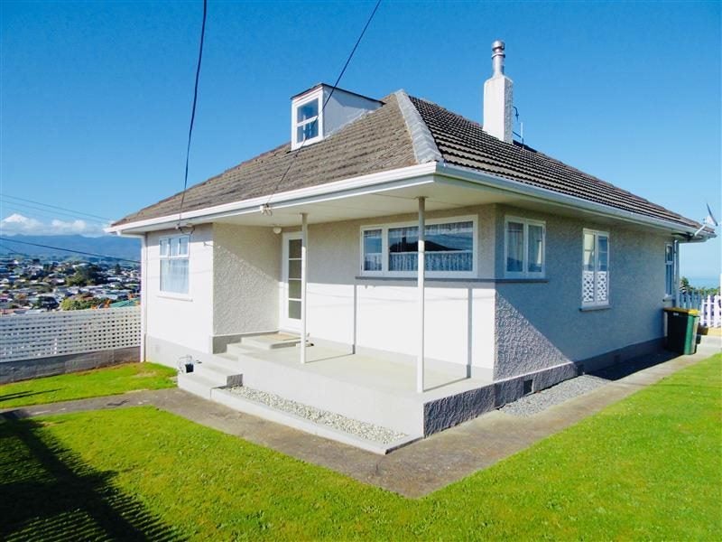 19 Scott Street, Moturoa, New Plymouth - Carousel 2