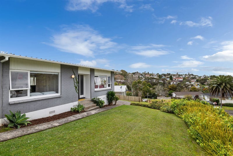 2/58 Girrahween Dr, Totara Vale, North Shore City - Carousel 2