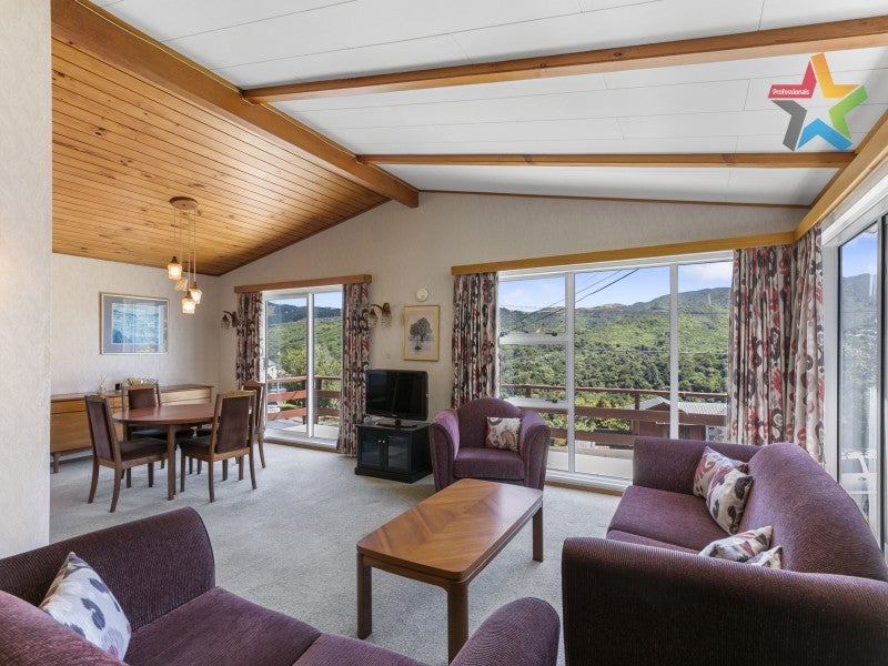 76 Warwick Street, Wilton, Wellington - Carousel 2