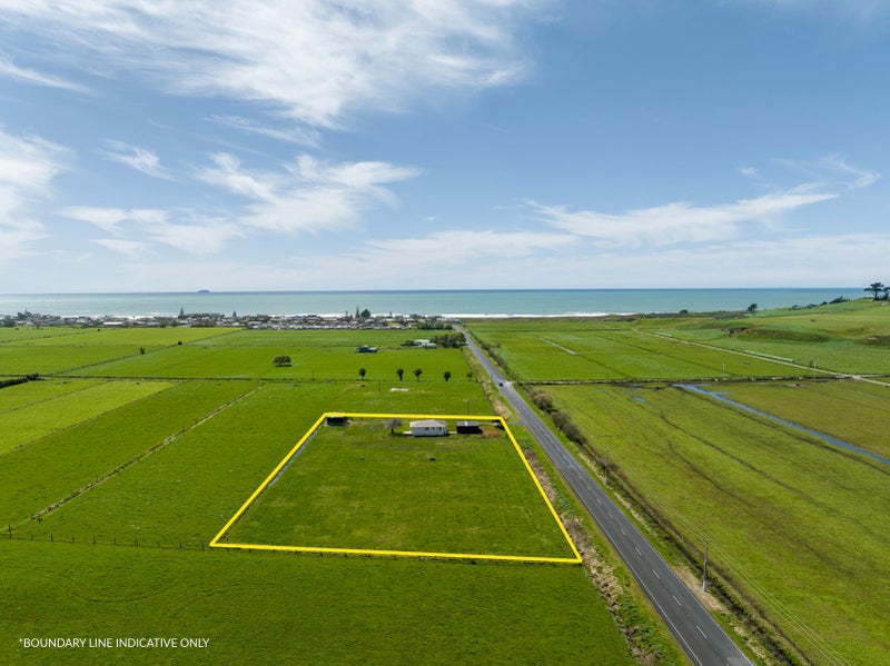275 Pukehina Beach Road, Pukehina, Pukehina - Carousel 1