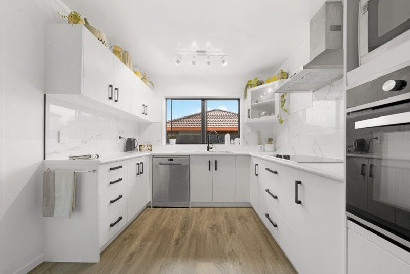 18A Sunnyside Crescent, Papatoetoe, Auckland - Carousel 2