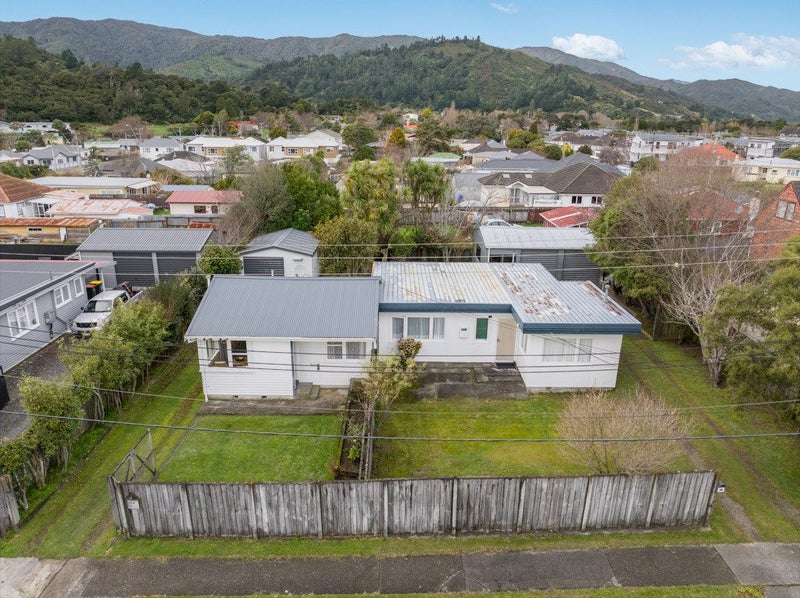 5A Short Street, Wainuiomata, Lower Hutt - Carousel 1