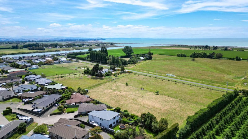 104 Ferry Road, Clive - Carousel 1