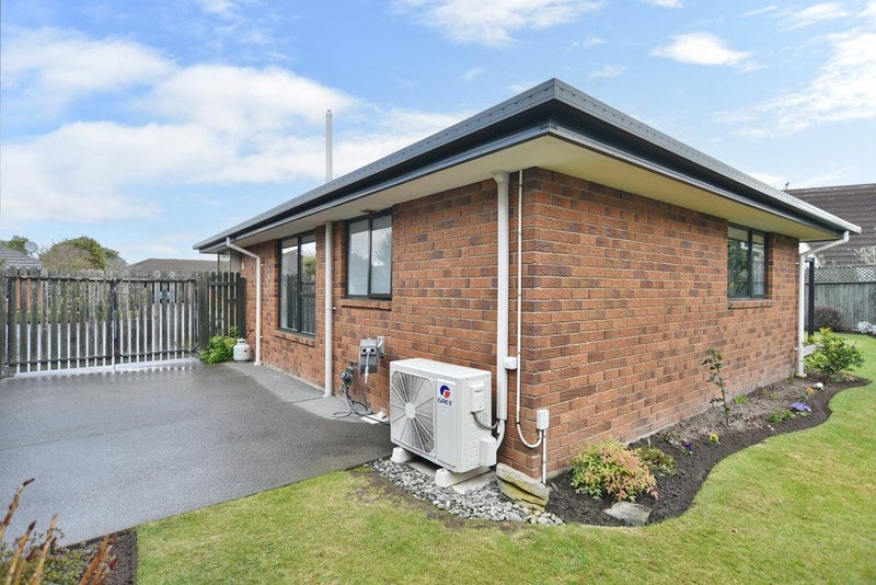 15 Innisfree Place, Northwood, Christchurch - Carousel 26