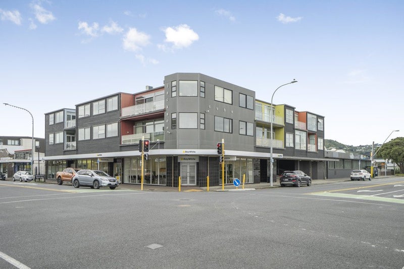 11/337 Jackson Street, Petone, Lower Hutt - Carousel 13