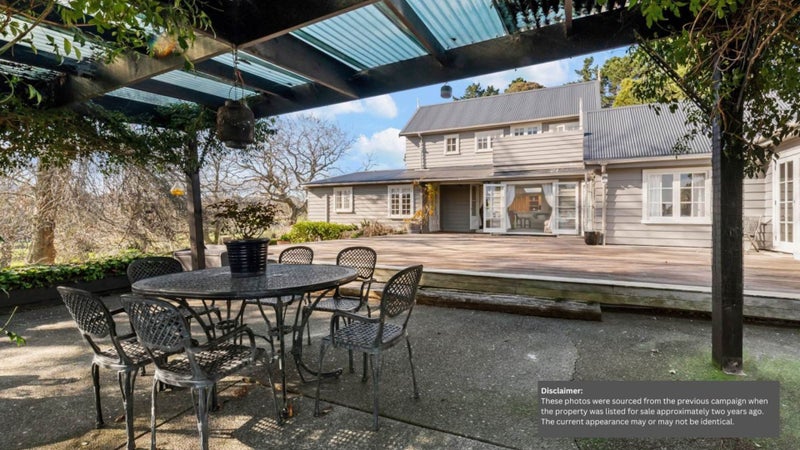 284 Whitford Park Road, Manurewa - Carousel 1