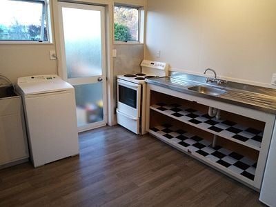 2/20 North Road, The Wood, Nelson - Carousel 1