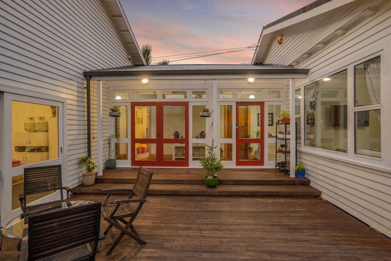 16 Collingwood Street, Waterloo, Lower Hutt - Carousel 2