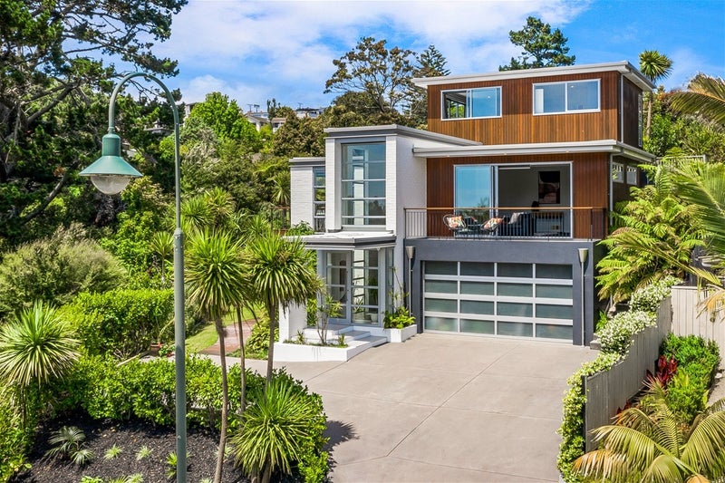 36 Helvetia Drive, Browns Bay, Auckland - Carousel 1