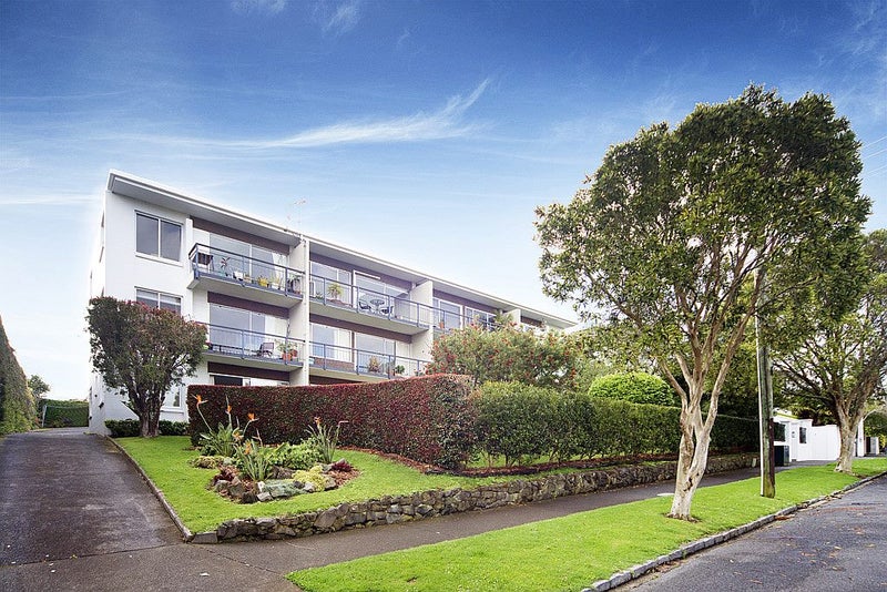 10/59 Sentinel Road, Herne Bay, Auckland - Carousel 12