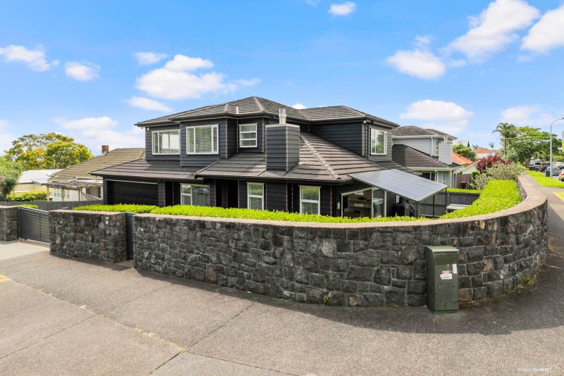 8 Grace Street, Orakei, Auckland - Carousel 1