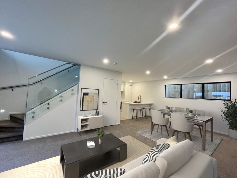 8 Elegant Lane, Ranui, Auckland - Carousel 2