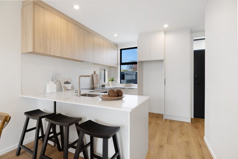 2/2 Courtenay Street, St Albans, Christchurch - Carousel 2