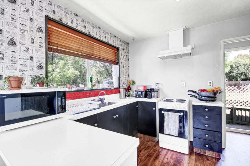 33B Vanguard Drive, Broomfield, Christchurch - Carousel 2