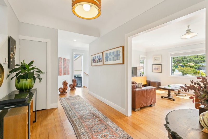 13 Lemnos Avenue, Karori, Wellington - Carousel 2