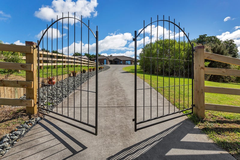 316 Cemetery Road, Whangarei - Carousel 1