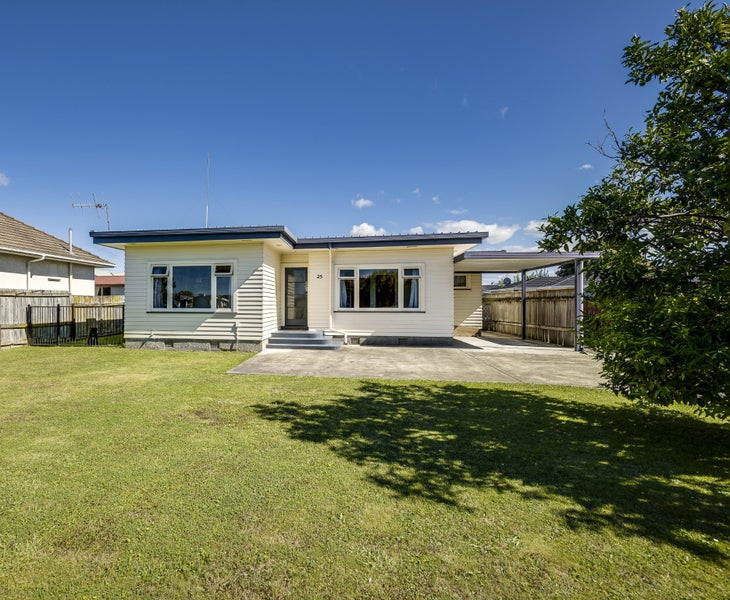 25 Flanders Avenue, Onekawa, Napier - Carousel 1