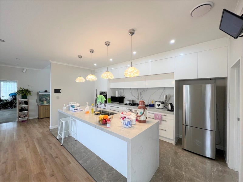 14A Domain Road, Weymouth, Auckland - Carousel 2