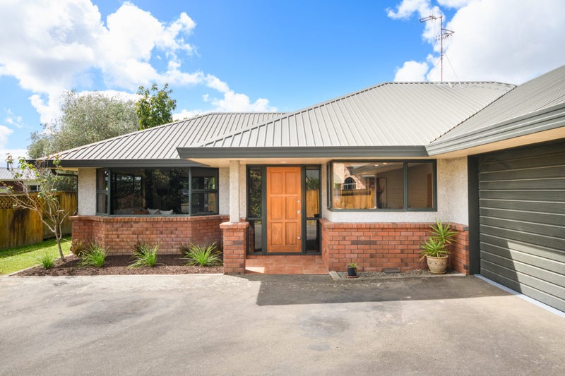 16 Rothesay Place, Highbury, Palmerston North - Carousel 16
