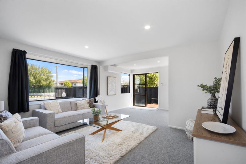 2/152 Gayhurst Road, Dallington, Christchurch - Carousel 2