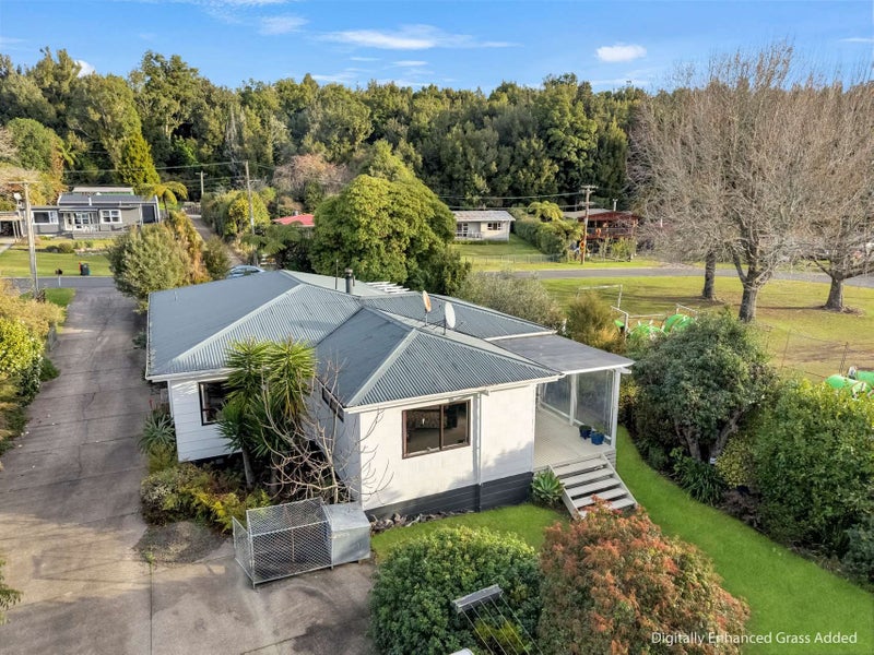 11 Oxford Road, Lake Rotoma - Carousel 1