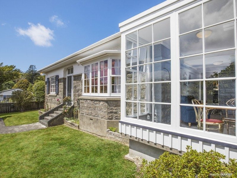 84 Campbell Street, Karori, Wellington - Carousel 11