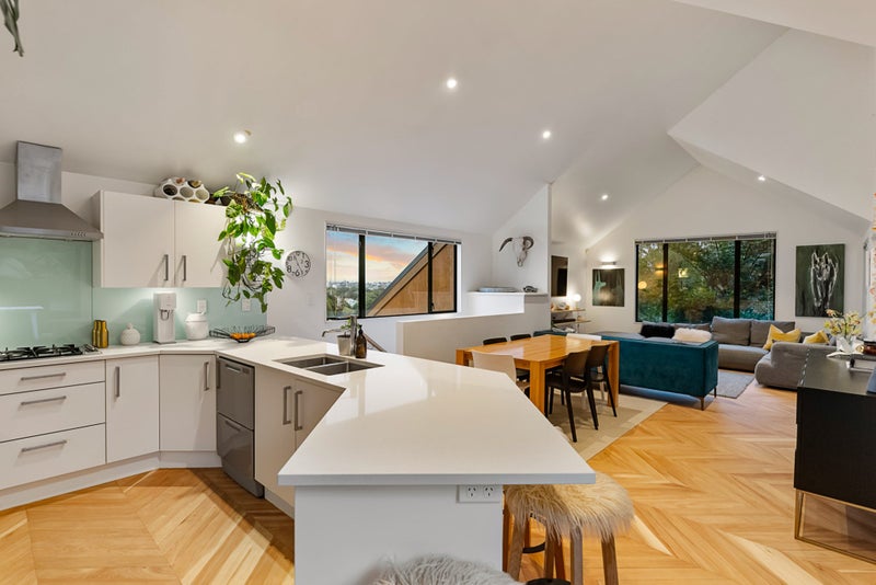 44 Western Springs Road, Morningside, Auckland - Carousel 2