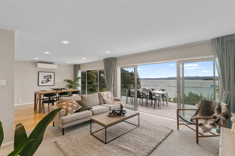 114 Aeroview Drive, Beach Haven, Auckland - Carousel 2