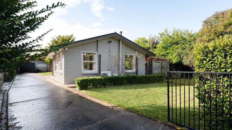 14 Caernarvon Street, Dinsdale, Hamilton - Carousel 1