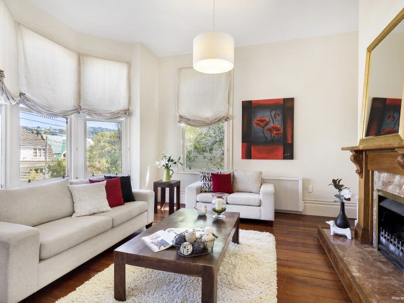 11 Armour Avenue, Mount Victoria, Wellington - Carousel 2