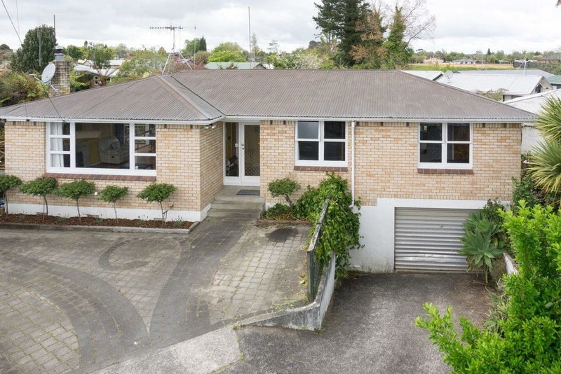 13 Anderson Road, Deanwell, Hamilton - Carousel 13