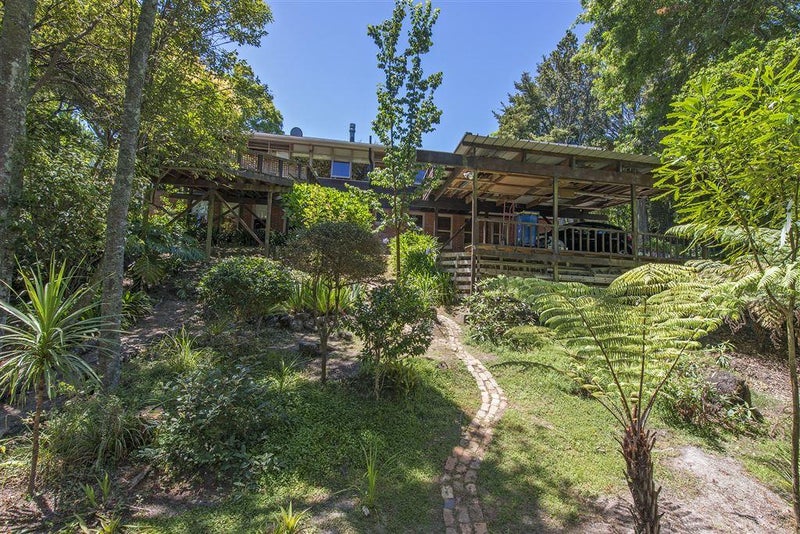 69 Pupuke Road, Birkenhead, Auckland - Carousel 19
