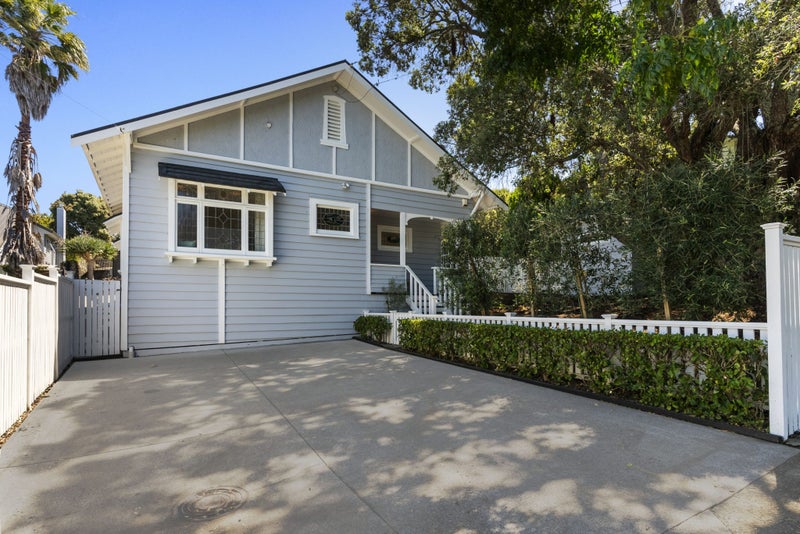 4 Athens Road, Onehunga, Auckland - Carousel 1