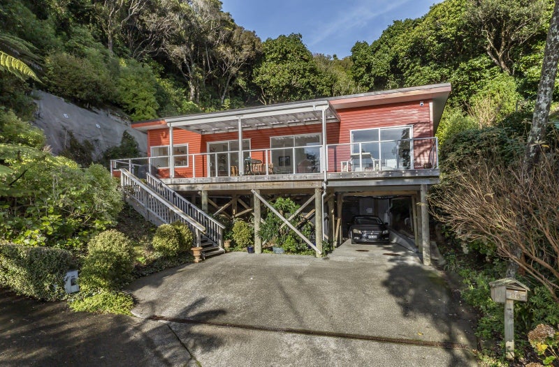 66 Verviers Street, Karori, Wellington - Carousel 2